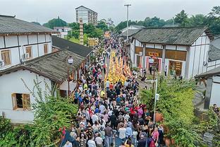 戈贝尔谈唐斯：我们想一起赢球 我们处在职业生涯关乎胜利的阶段